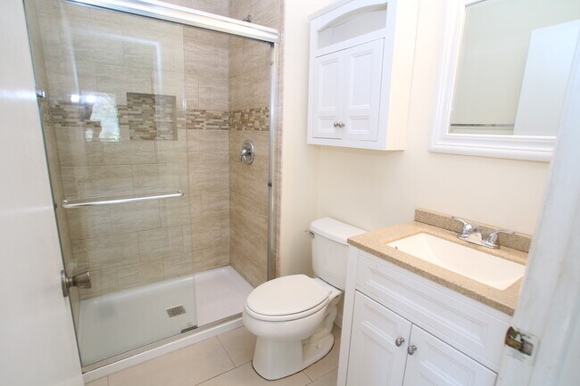 Building Photo - 99 Marble Hill Ct