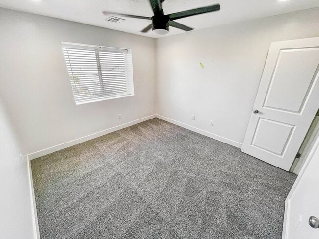Building Photo - 3298 E Crimson Ridge Dr