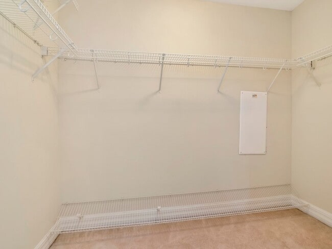 Building Photo - Waterfront Penthouse Living – Luxury 3 Bedroom / 2 Bath Condo on the Water