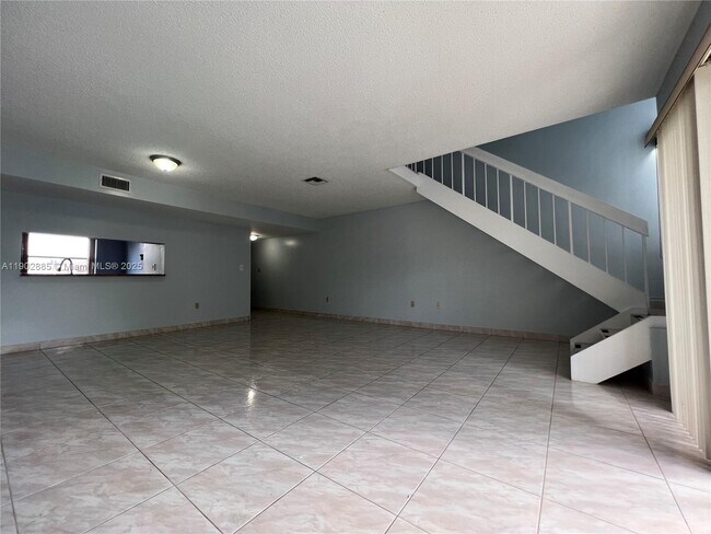 Building Photo - 10060 NW 9th St Cir