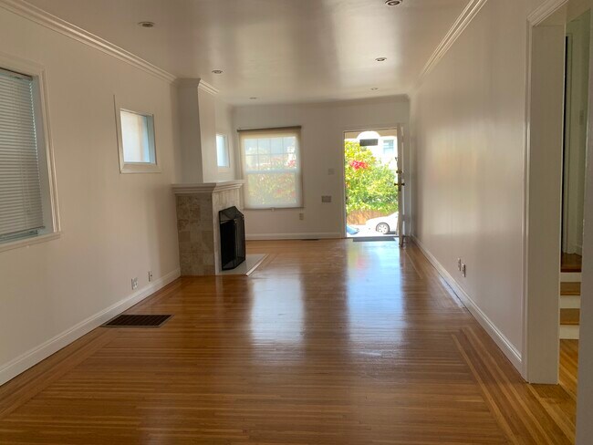 Building Photo - 511 Pomona Avenue