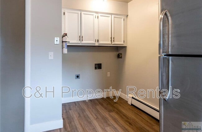 Building Photo - 2119 8th Ave N