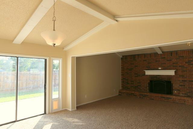 Building Photo - Fantastic Updated Home
