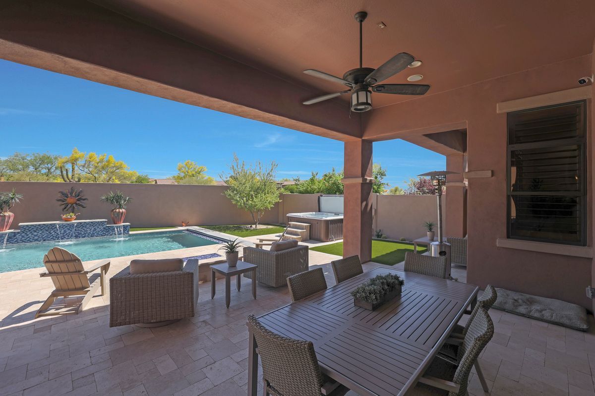 Building Photo - 9973 E Edgestone Dr