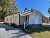 Building Photo - 1095