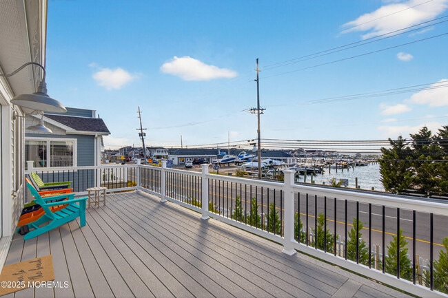 Building Photo - A3255 Goa Way