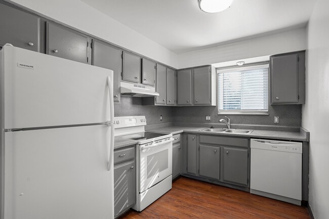 2026 Briarwood-5 - Briarwood Apartments