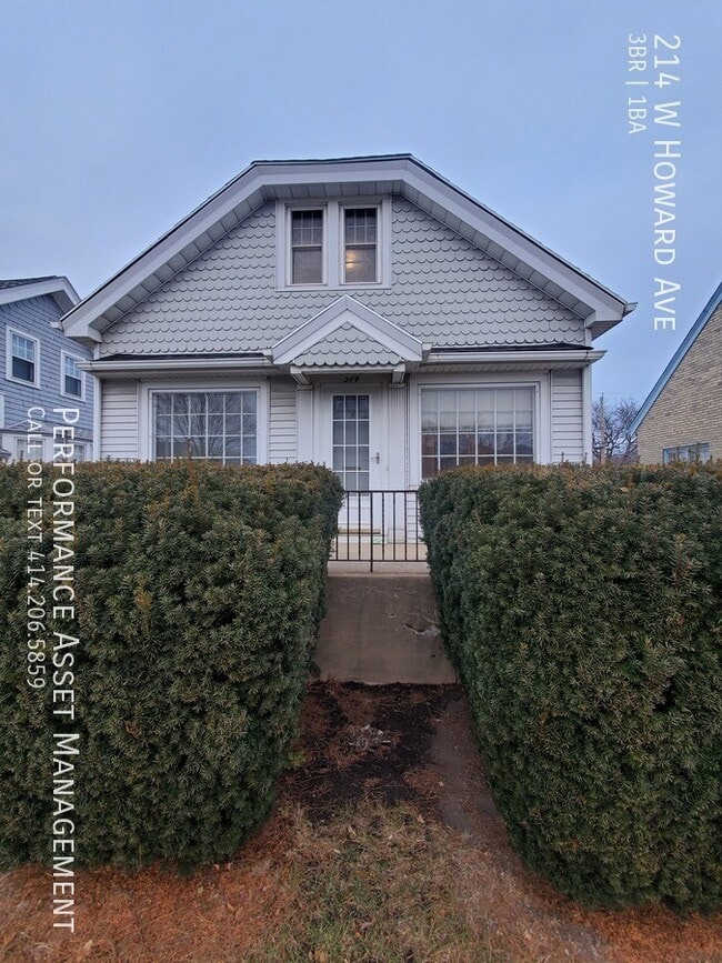 Charming 3Bed/1Bath Bungalow Near Bay View! 214 W Howard Ave