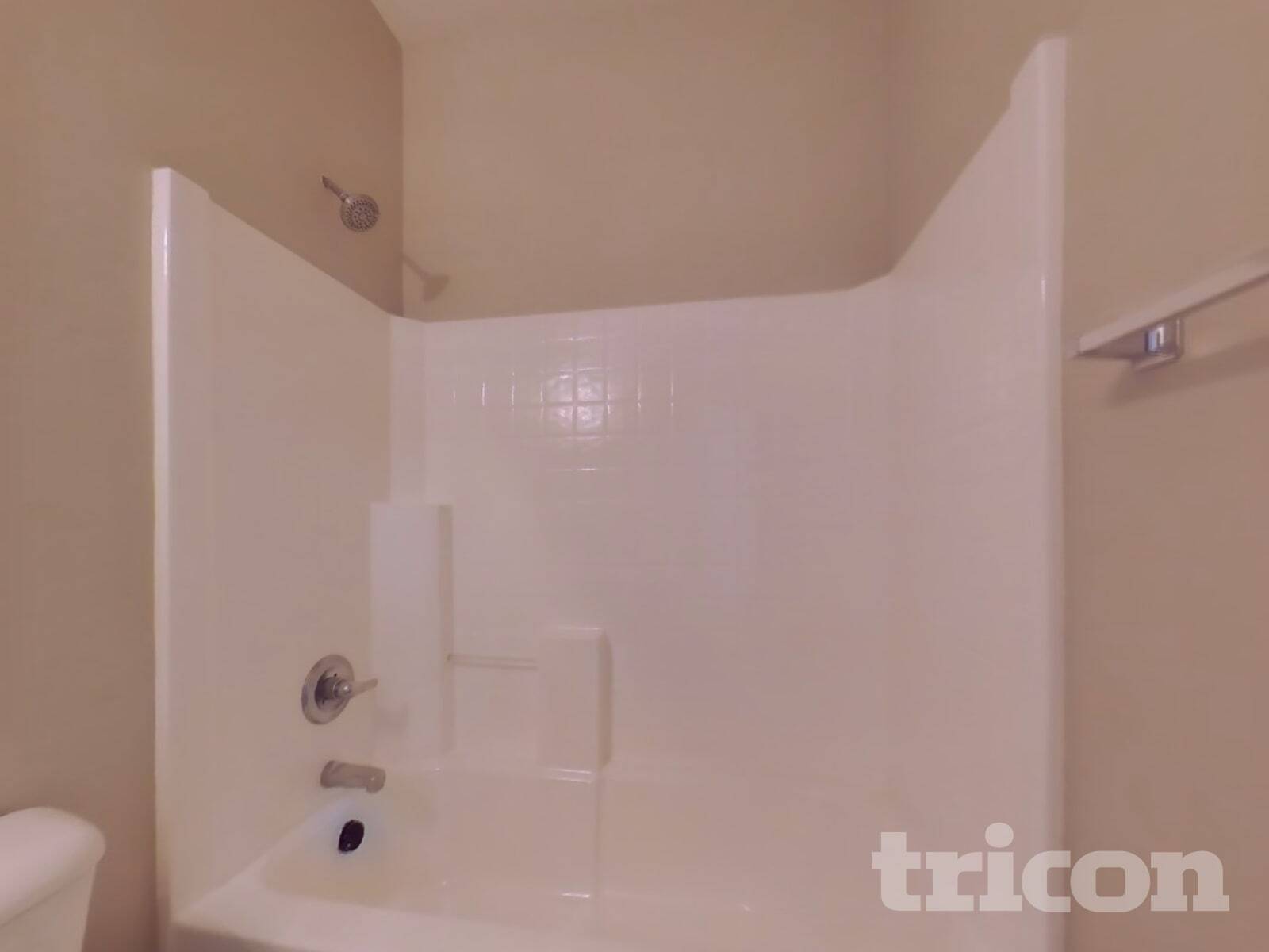 Building Photo - 15441 W Cameron Dr