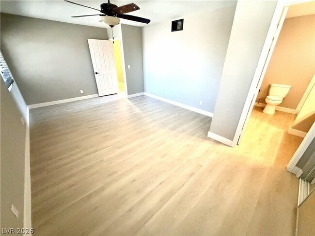 Building Photo - 6990 Paddington Way