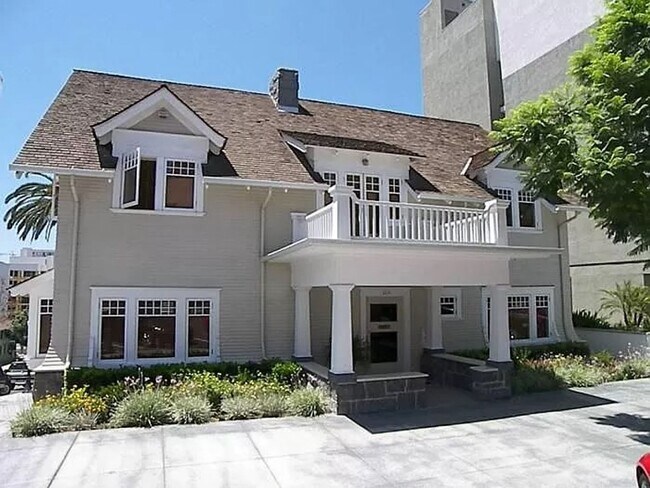 Building Photo - The Mills at Cortez Hills