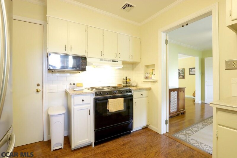 Building Photo - 635 W Nittany Ave