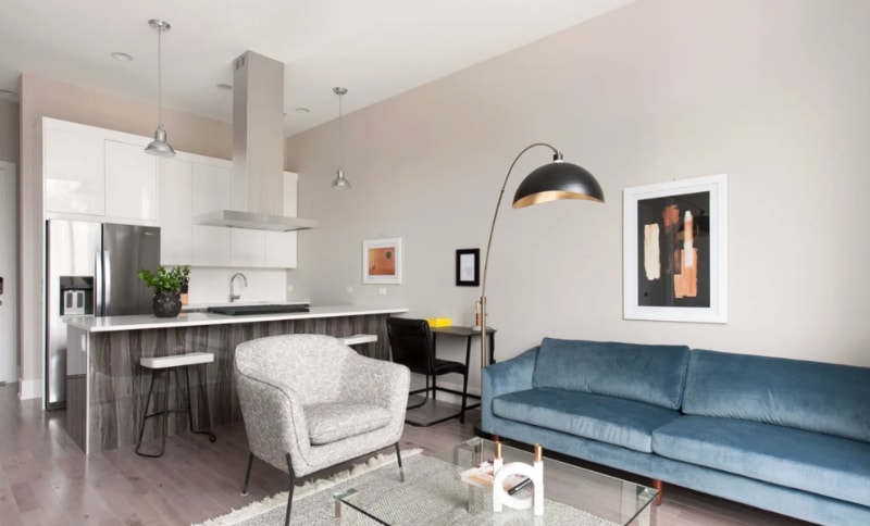 Primary Photo - 943 N Kingsbury St