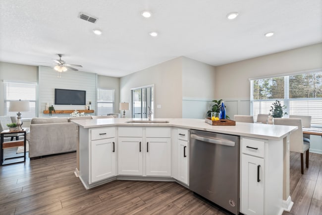 Building Photo - 145 Brybar Dr