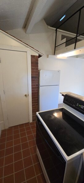 Building Photo - 511 N 4th St