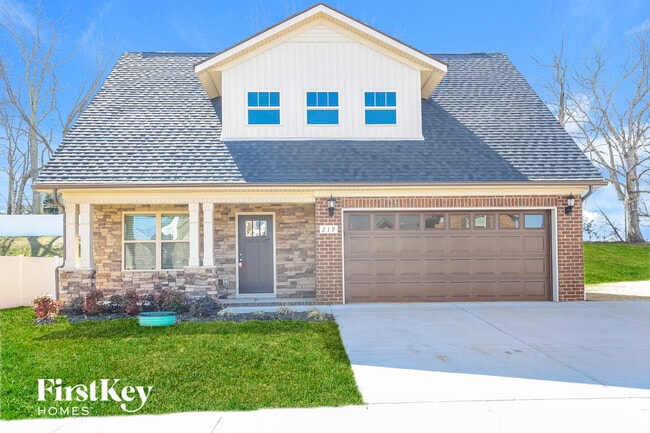 Building Photo - 219 Edgefield Ct