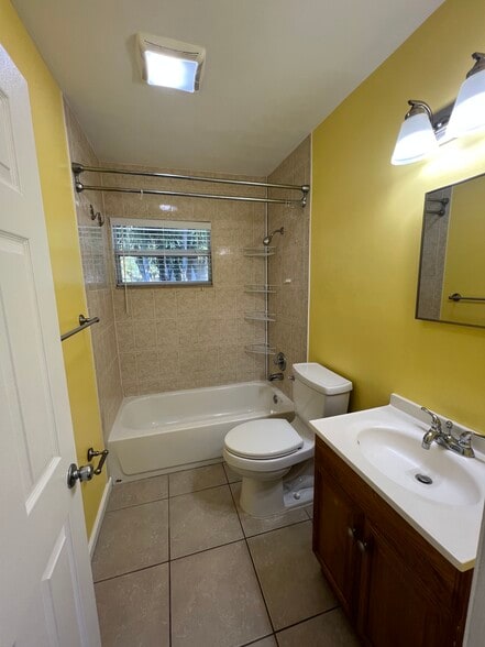 Building Photo - 5321 Newton Ave S