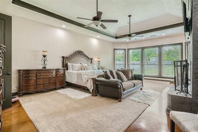 Building Photo - 15207 Nightingale Ln