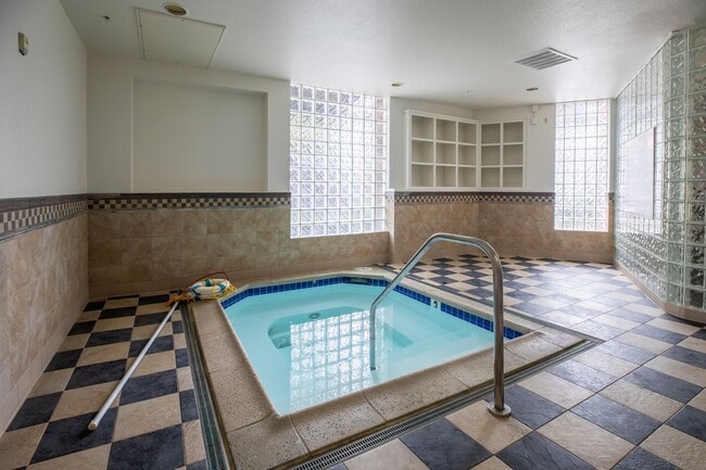 Building Photo - Stylish and Spacious Corner Unit with Modern Comforts in the Heart of San Diego