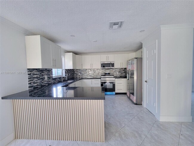 Building Photo - 7928 NW 190th Ln