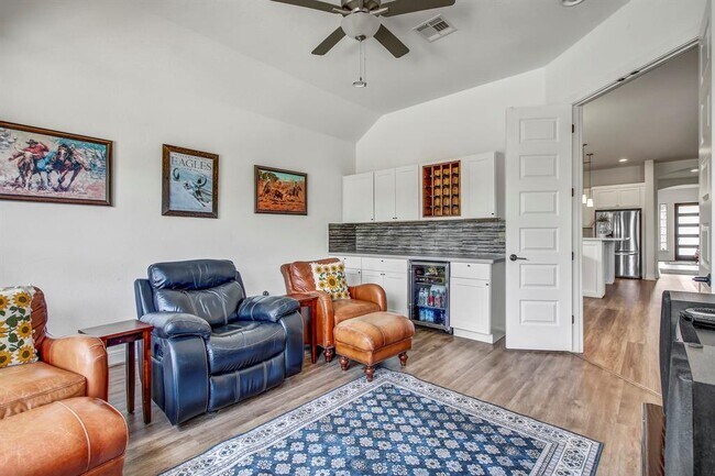 Building Photo - 1034 Jacksdaw Dr
