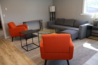 Building Photo - Pet Friendly 1 Bedroom in Downtown Bozeman