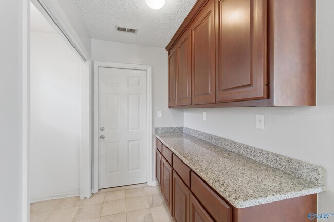 Building Photo - 134 Garden Brook Dr