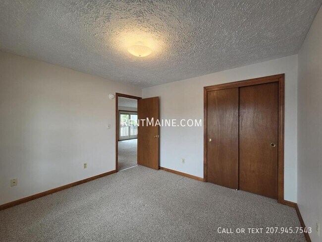 Building Photo - 5 Hartley St