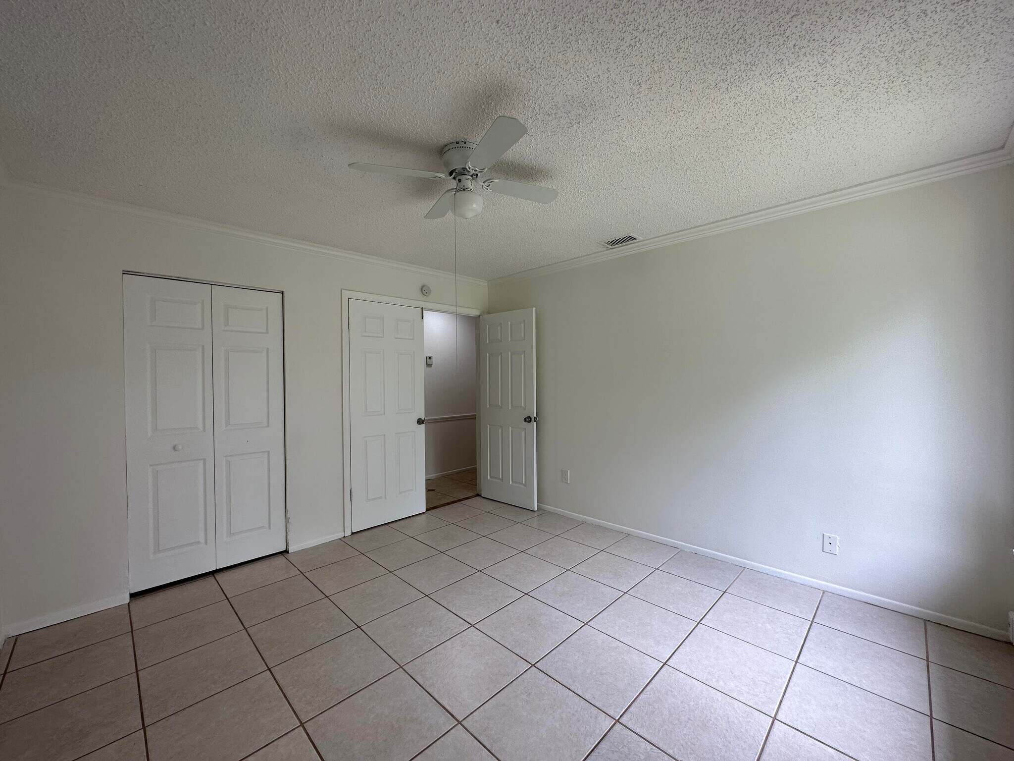 Building Photo - 10682 Fascination Ln