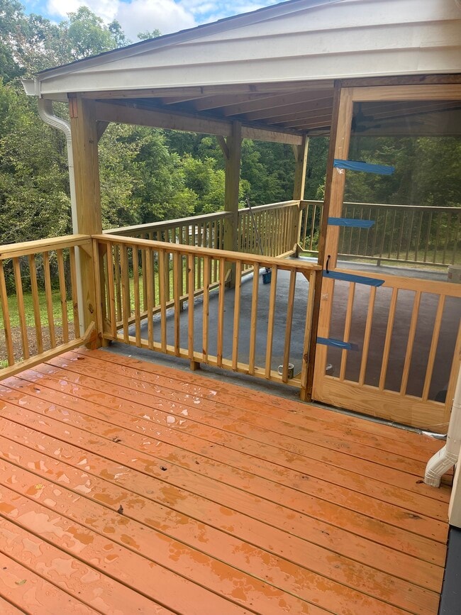 Building Photo - 290 Mark Lowery Rd