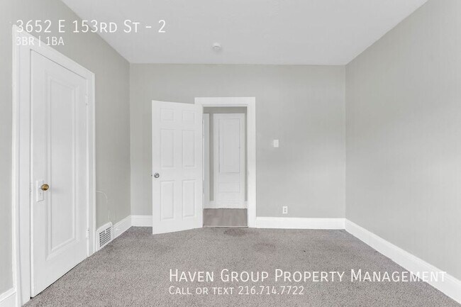 Building Photo - 3652 E 153rd St