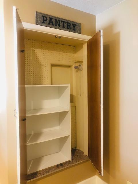 Building Photo - 1013 4th St SE