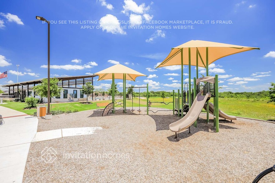 Building Photo - 14630 Source Cir