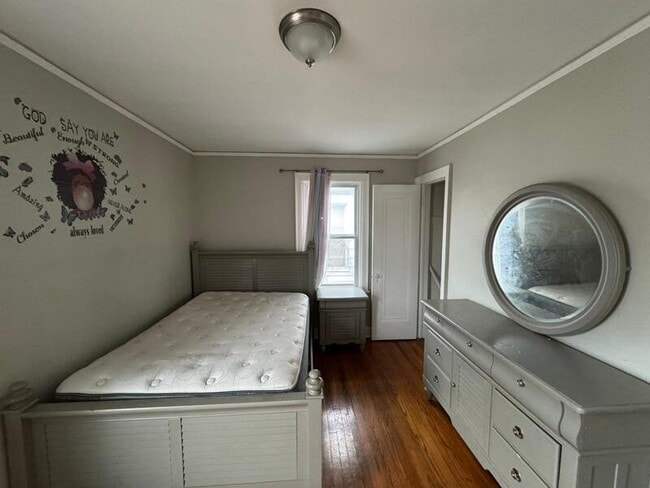 Building Photo - 14088 Roselawn St