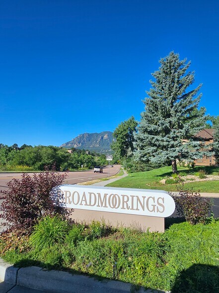 Building Photo - 945 Moorings Dr