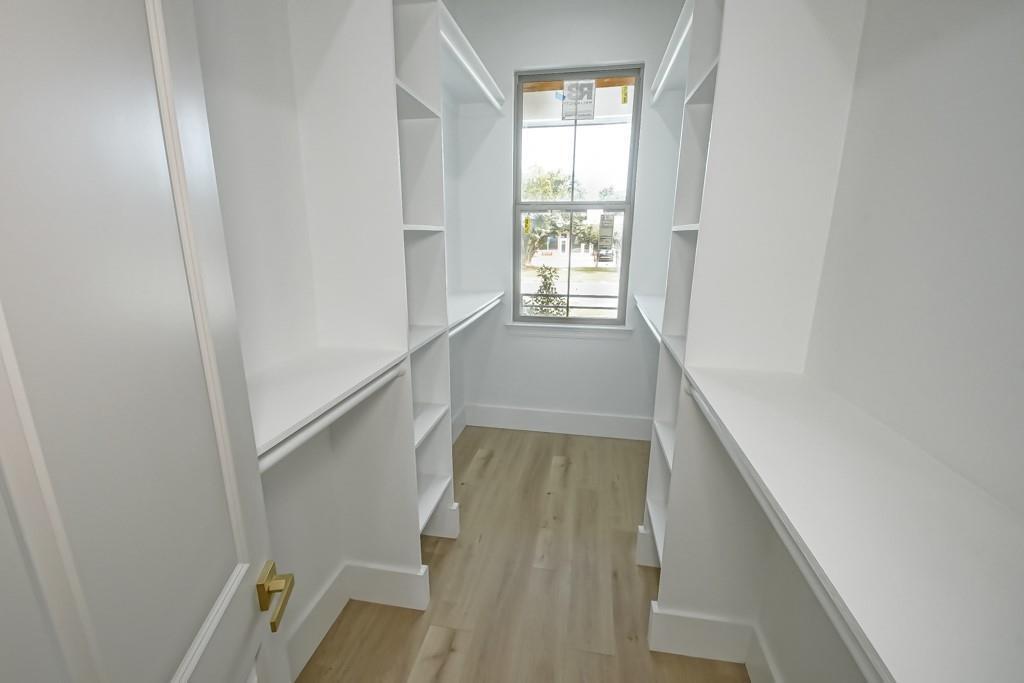 Main Bed Closet - 2416 Prentiss Ave