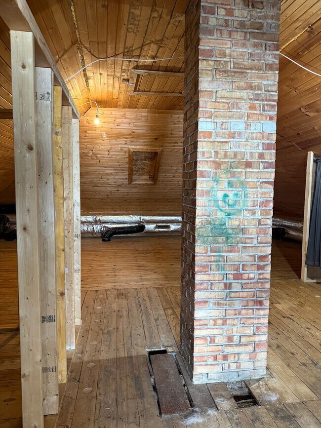 Building Photo - W3605 Stoney Brook Road