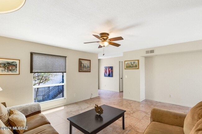 Building Photo - 8450 E Old Spanish Trail