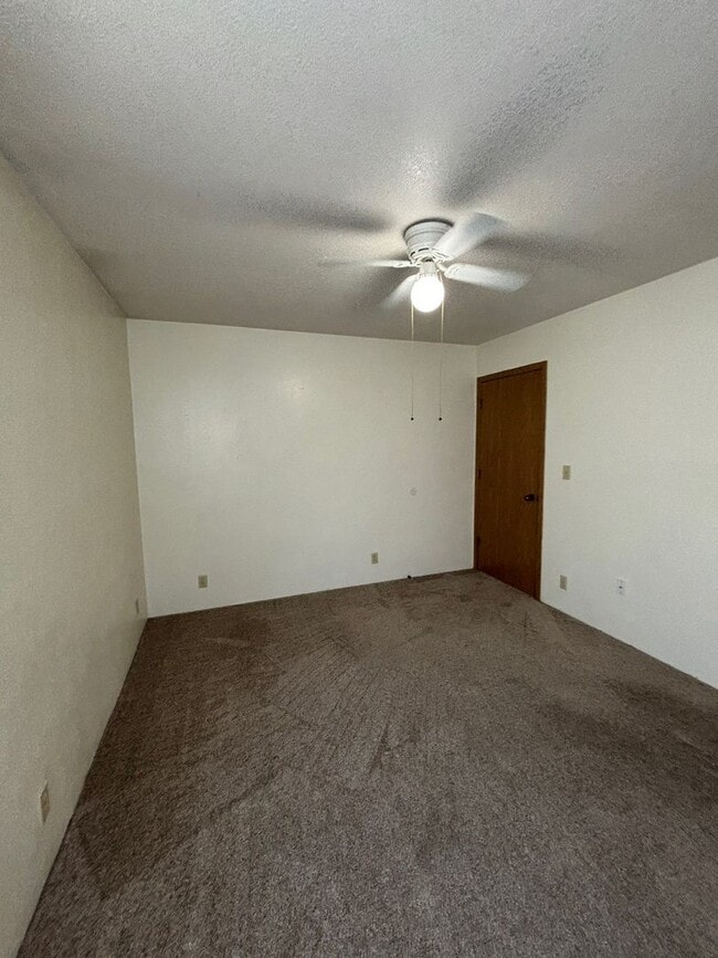 Building Photo - 2307 E O Ct