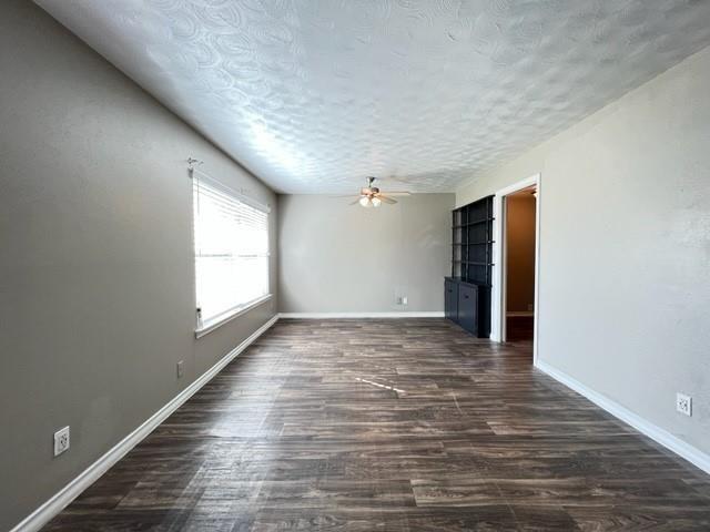 Building Photo - 10263 Casa View Dr