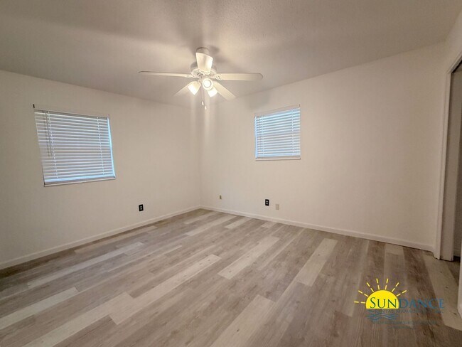 Building Photo - Beautifully Updated 3 Bedroom Home in Mary Esther, near Highway 98!