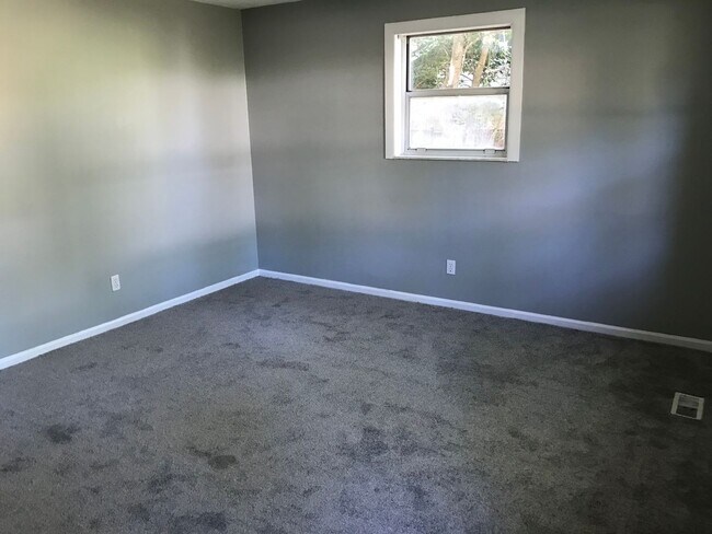 Building Photo - 1351 Stephen Foster Dr