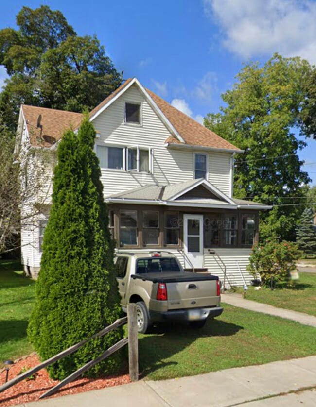 110 S Hopkins St 110 S Hopkins St Sayre PA 18840 Apartment Finder