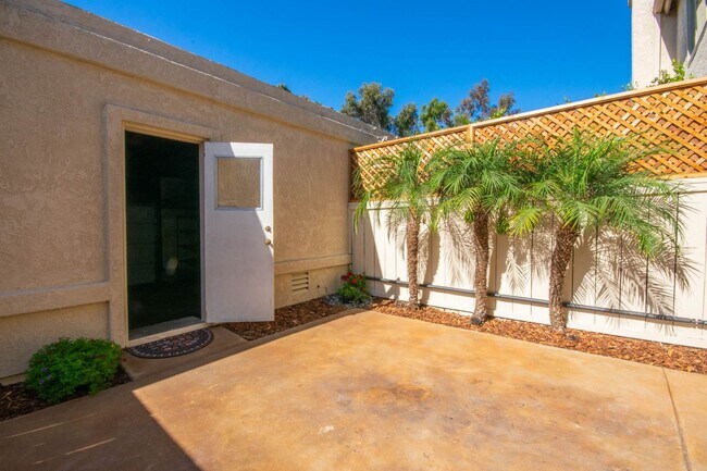 Building Photo - Wonderful 2BR Condo located in Las Playas ...