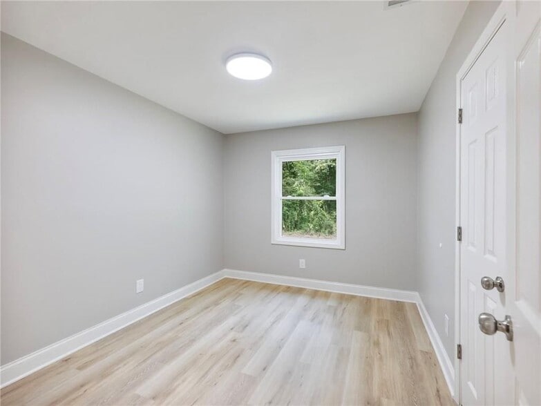 Building Photo - 2862 Argyle Dr NW