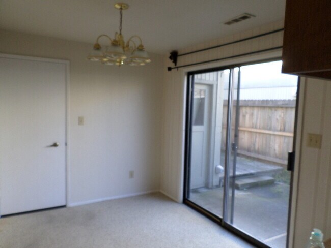 Building Photo - 1149 Progress Dr