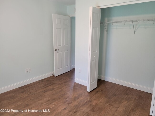 Building Photo - 1182 Hallcrest Ave