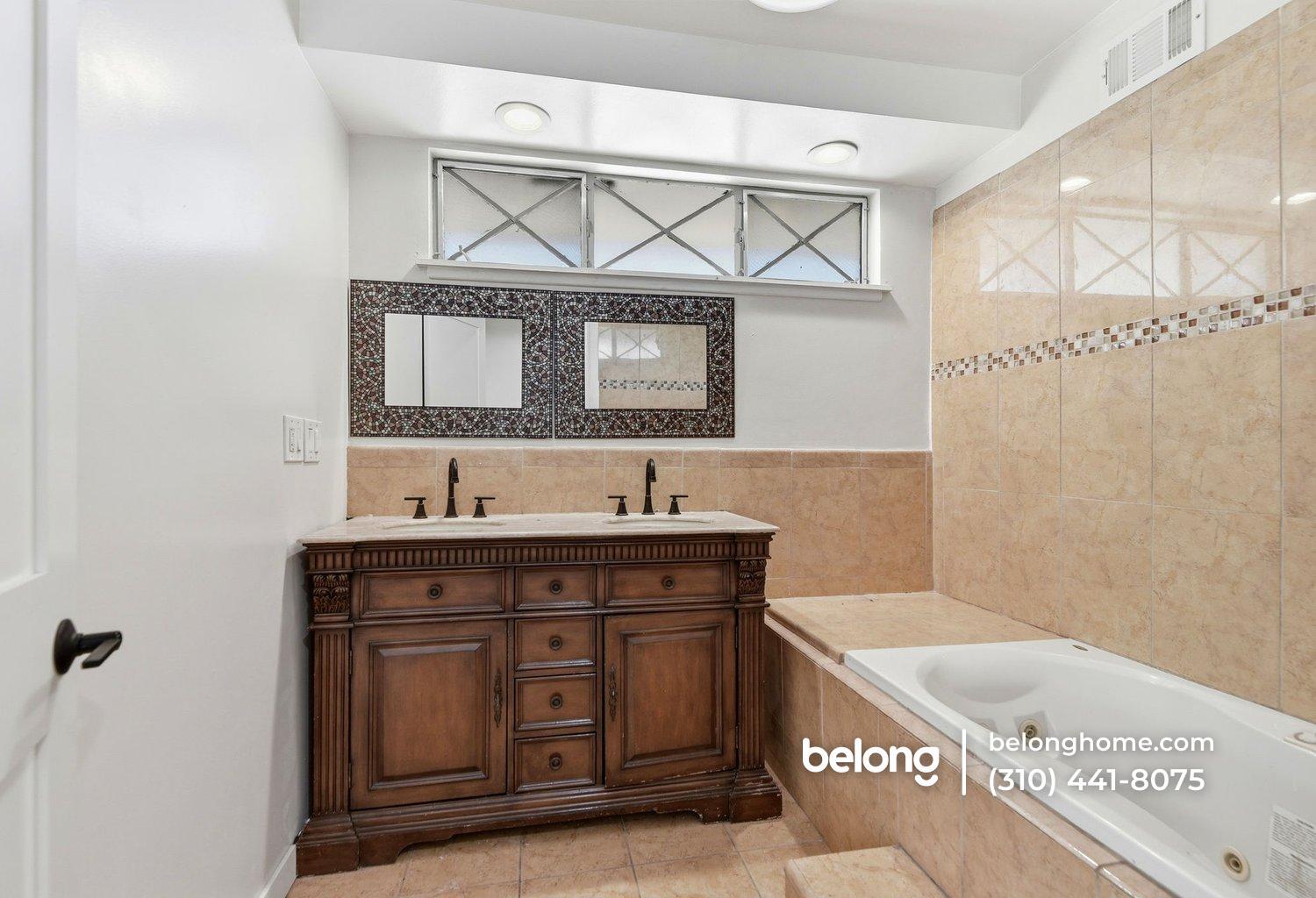 Building Photo - 4701 Don Porfirio Pl