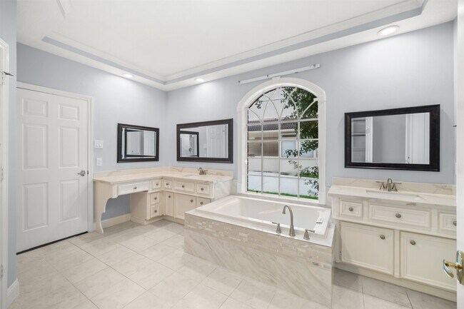 Building Photo - 3622 Springhill Ln