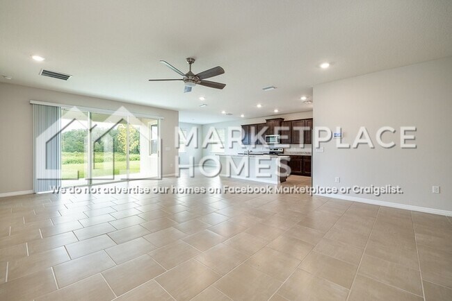 Building Photo - 10913 Laxer Cay Loop